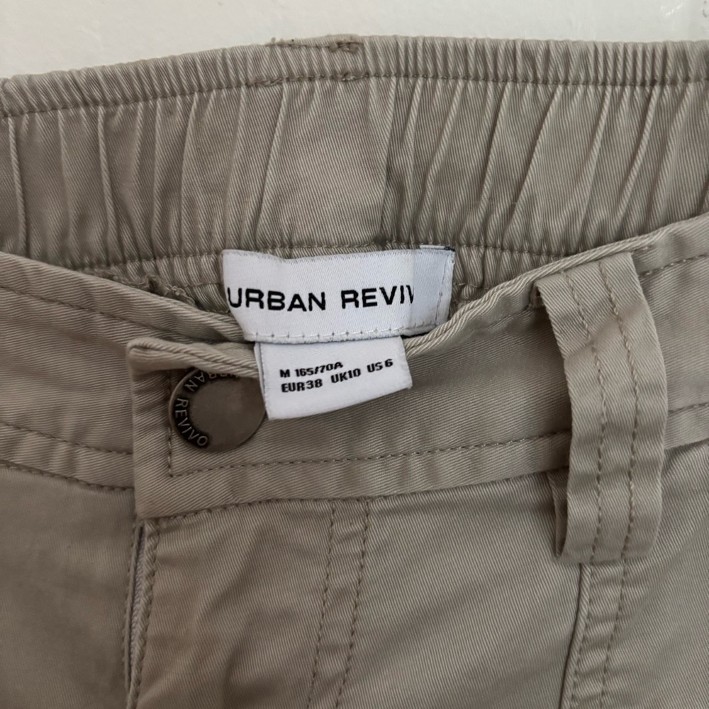 Elegant Beige Boot Cut Cargo Pants - Picture 4 of 6